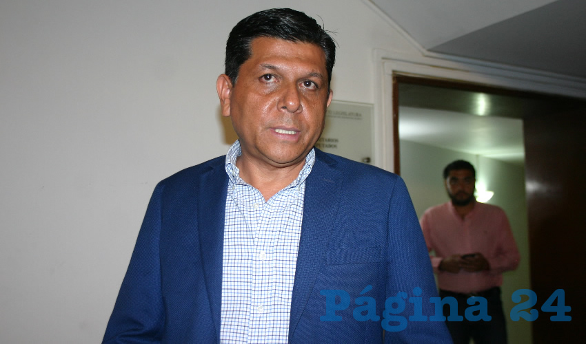 Gustavo Macías, legislador por el PAN, reconoció que quizá no son necesarios los permisos para construcción en la zona, pero para que la villa pueda ser habitada el ayuntamiento debe emitir los permisos, por lo que el alcalde Pablo Lemus tiene la última palabra, contrario a como presumió el mandatario/Foto: Francisco Tapia
