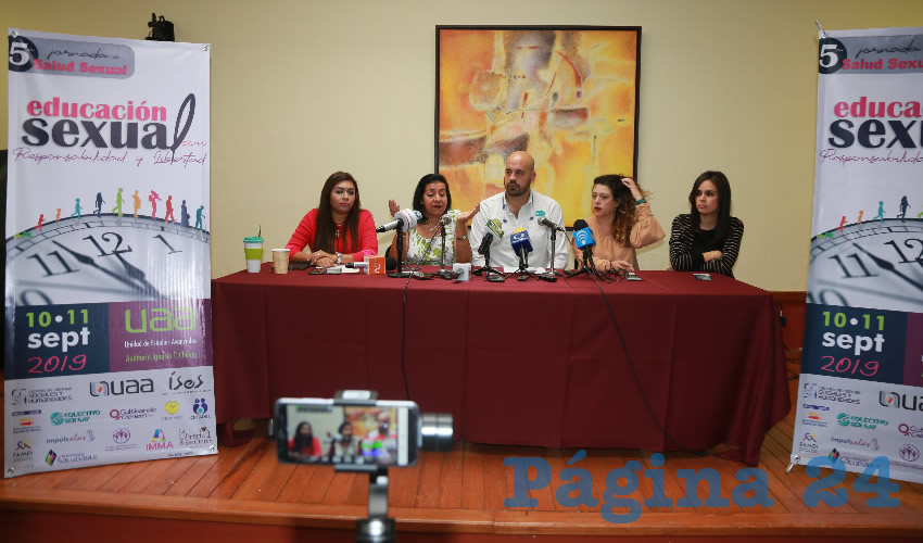 Rueda de prensa de asociaciones civiles (Foto: Eddylberto Lu&eacute;vano Santill&aacute;n)