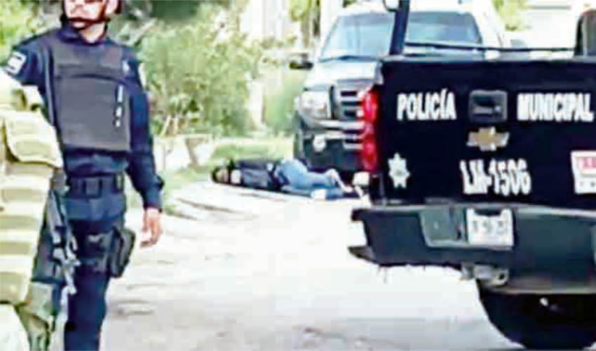 El ataque ocurrió en ocurrió afuera del domicilio marcado con el número 234 de la Calle 2, al cruce con Guadalajara, en la colonia Las Palmas, cuando un grupo de sujetos disparó al jefe policiaco mientras subía a la patrulla blindada LM-1503 que tenía asignada/Fotos: Especial