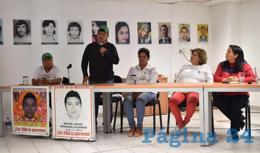 A unos días de que se cumplan cinco años de la desaparición de sus hijos, parte de los 43 normalistas de Ayotzinapa, Estanislao Mendoza Chocolate y Clemente Rodríguez, pidieron a la población no dejarlos solos en su lucha y en la exigencia de justicia a las autoridades/Foto: Cortesía 
