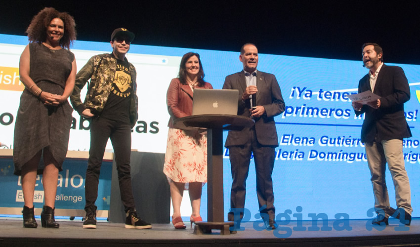 Los alumnos podrán estudiar desde una computadora o Smartphone, e inclusive trabajar offline. Los beneficiarios de la beca deciden cuándo y dónde estudiar