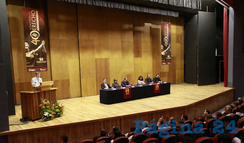 La constante actualización que la Licenciatura en Derecho recibe, le ha permitido permanecer como uno de los programas de mayor pertinencia y calidad