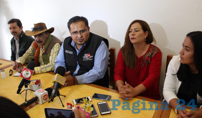Conferencia de prensa de César Ortiz Canizales, presidente muni­cipal de Trancoso