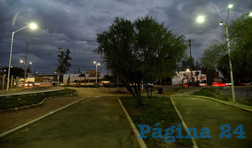 Habitantes de los fraccionamientos Del Valle II sección y San Marcos cuentan ahora con mejor iluminación y mayor seguridad