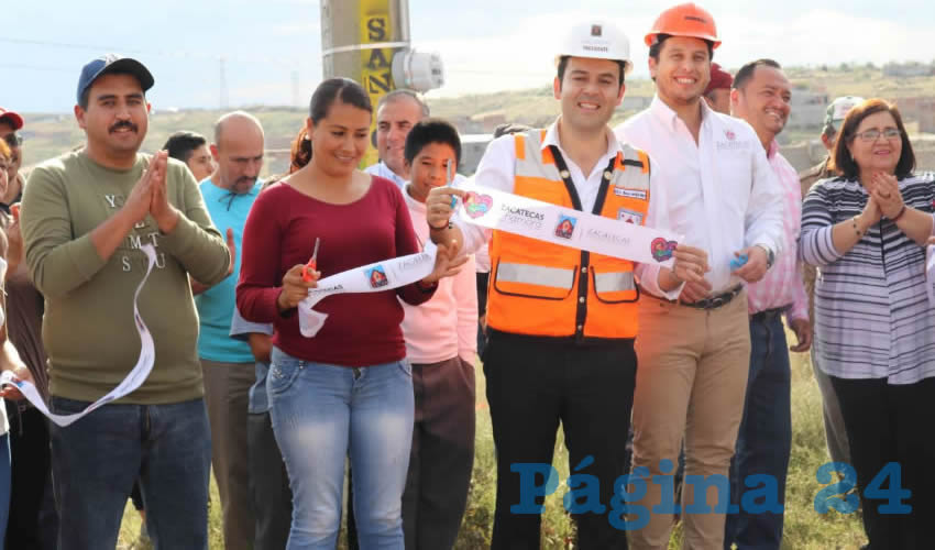La obra constó de la colocación de 17 postes, 11 lámparas tipo LED y 3 transformadores.