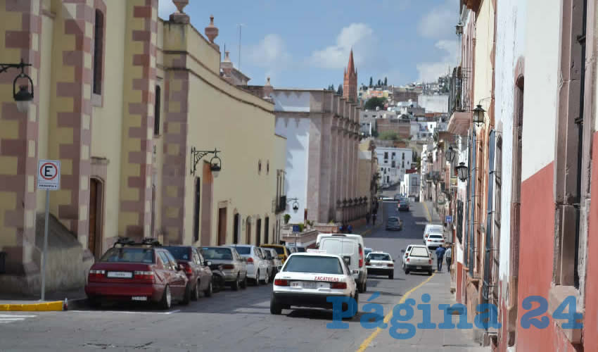 Miguel Rivera Villa, director de Transporte Público, se busca llevar “la fiesta en paz” con los taxistas, debido a que en esta temporada aumentan las tarifas (Foto Merari Martínez)