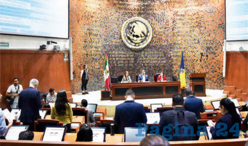 Entre las discusiones surgidas, los diputados emecistas defendieron el proyecto, mientras que los de Morena acusaron que en lugar de trabajarse con todos los diputados –como era lo esperado– al final se aprobó un producto ya cocinado y a modo/Foto: Francisco Tapia