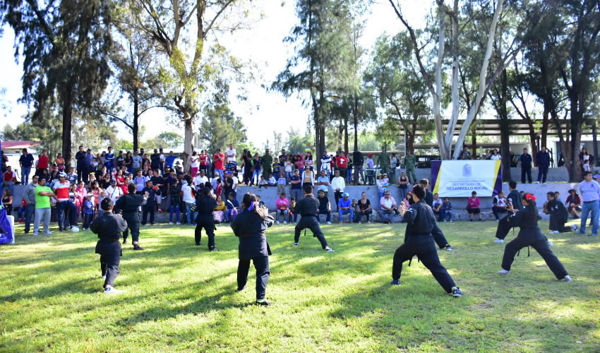 Se llev&oacute; a cabo una jornada del programa Mega Todos Juntos Activ&aacute;ndonos, torneos y exhibiciones de futbol, box, gimnasia, voleibol, ajedrez gigante y BMX