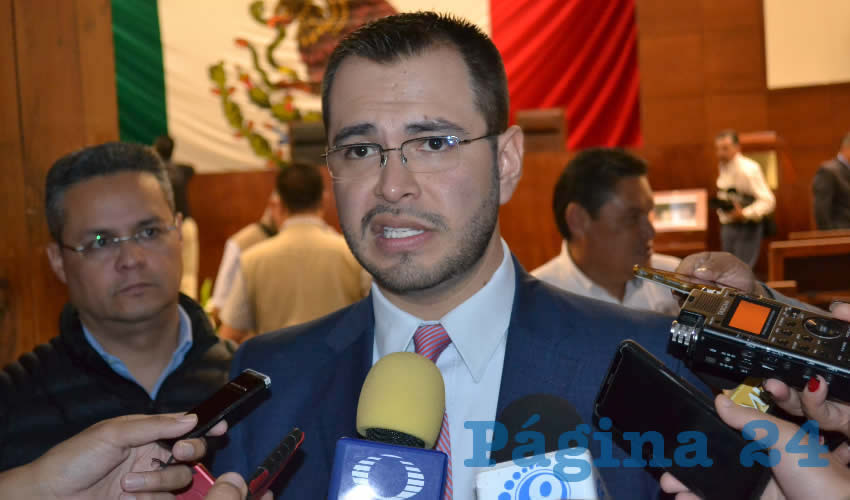 Jehú Eduí Salas Dávila, secretario general de Gobierno, confía en que lleguen a acuerdos con los directivos y el gobierno federal, dijo, “en beneficio de los habitantes de Mazapil” (Foto Merari Martínez)