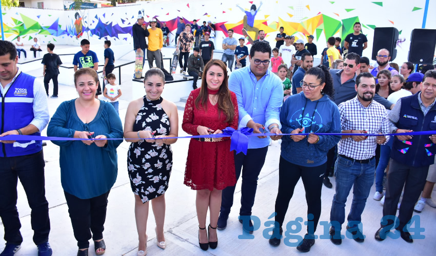 Se construyeron áreas para practicar basquetbol y futbol, así como un foro destinado a presentaciones culturales