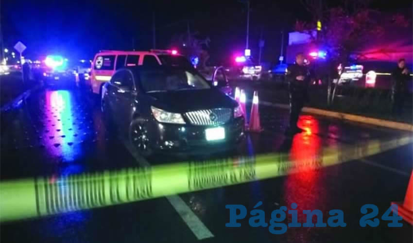Sujeto a bordo de lujoso vehículo fue sometido a prueba de alcoholemia en retén de Tlajomulco. Tras dar positivo en el examen, se le hizo fácil abrir fuego contra las oficiales de la Comisaría de la Policía Vial e intentar escapar; sin embargo, policías repelieron la agresión y sometieron al rijoso/Fotos: Especial