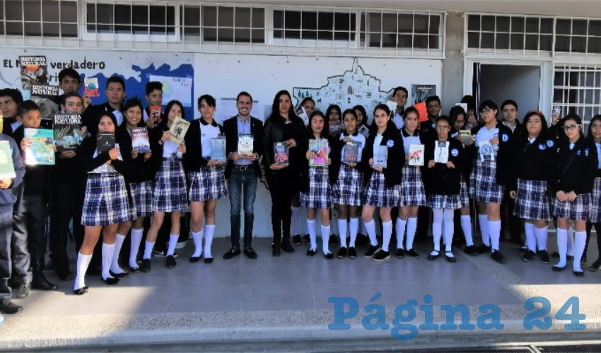 Las primeras entregas se realizaron en el Colegio de Ciencias y Humanidades (CCH) y en el Instituto Tecnológico de Aguas Continentales (ITEAC)