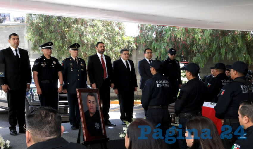 El Grupo de Coordinación Local, encabezado por el Gobernador Alejandro Tello, despidió con honores al agente de Seguridad Pública caído en Valparaíso, en cumplimiento de su deber