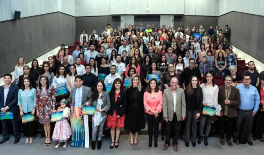Las mesas de trabajo y carteles presentados giraron en torno a las siguientes áreas: Ciencias Biológicas y Agropecuarias; Arte y Cultura y Ciencias Exactas e Ingenierías
