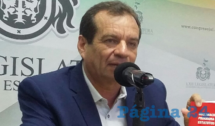 “Propongo que logremos deliberar armónicamente y de forma clara una iniciativa que integre, recoja y considere los diversos argumentos, para que sea una iniciativa incluyente y no veamos todo en blanco y negro”, manifestó el legislador local por el PT sobre el “espinoso” tema/Foto: Archivo Página 24