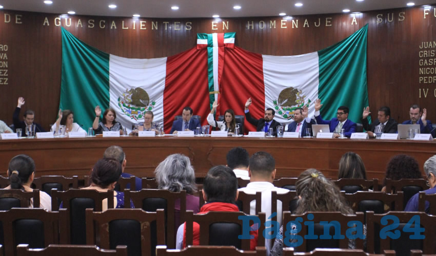Uno de los cambios que los usuarios de la vía pública notarán es la colocación de señalamientos y nuevas disposiciones para dar la máxima prioridad al peatón