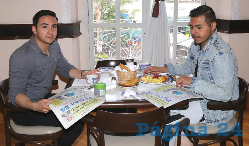 En Sanborns Francia almorzaron Jorge Alfredo Duque Sánchez y Joel Ponce Bárrete