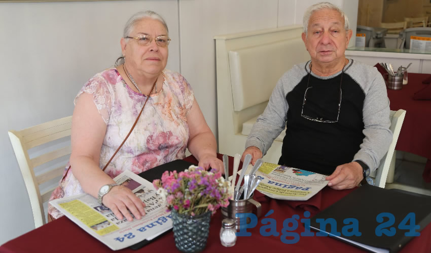 En el restaurante Campo Amor desayunaron María Elena Bernal Flores y Carlos Eduardo Leal Varela