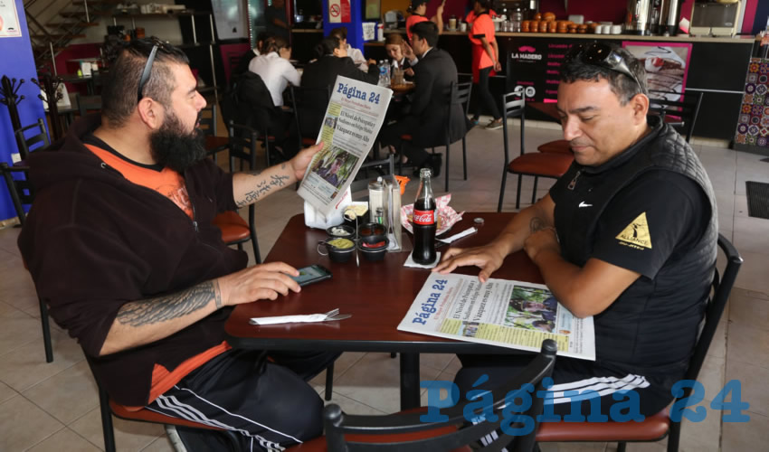 En restaurante La Madero compartieron el primer alimento del día Jesús Ortega y Richard Montellano
