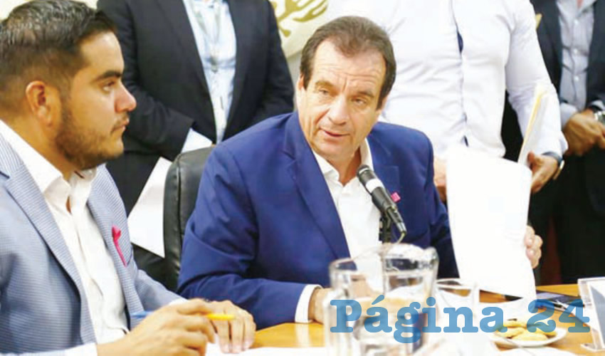Oscar Arturo Herrera Estrada, diputado del PT y presidente de la Comisión de Administración, dijo que el dictamen en el que se aprobaría la compra del terreno para el nuevo edificio se bajó de la sesión porque falta más información técnica, y porque aún no hay “garantías” del Poder Ejecutivo en torno al tema/Foto: Cortesía