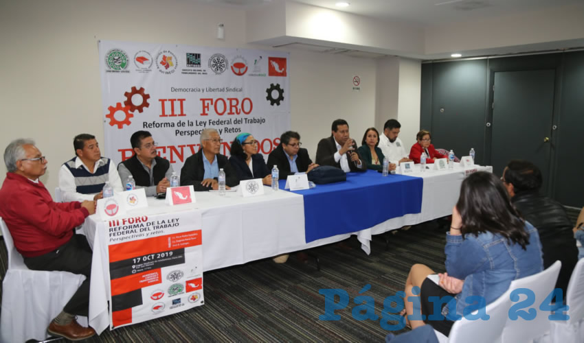 Rueda de prensa de sindicatos (Foto: Eddylberto Lu&eacute;vano Santill&aacute;n)
