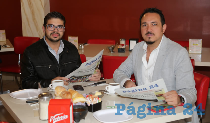 Charly Ortega Tiscareño y kendor Macías Martínez compartieron el pan y la sal en el restaurante Mitla