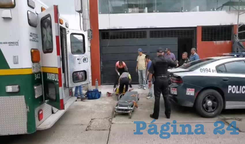 El percance, que podría tornarse fatal, ocurrió en la calle Silos 104, en el fraccionamiento Valle de las Trojes