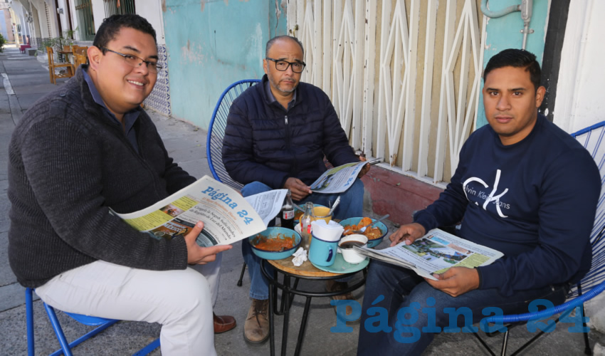 En el restaurante La Quincena desayunaron Luis Emmanuel Andrade Zamora, Espartaco Álvarez Cardona y Jorge Arturo Hernández Hernández