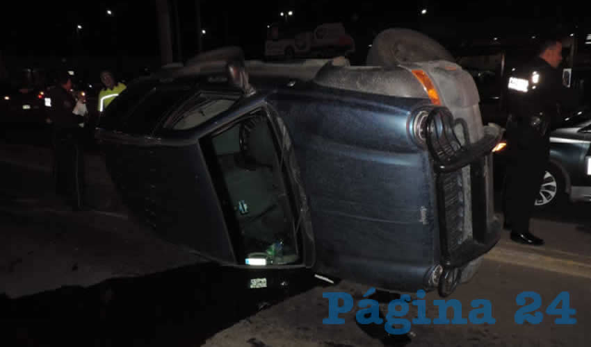  En esta posici&oacute;n qued&oacute; la Jeep Patriot que manejaba el beodo Sebasti&aacute;n P&eacute;rez Segura, de 20 a&ntilde;os de edad 