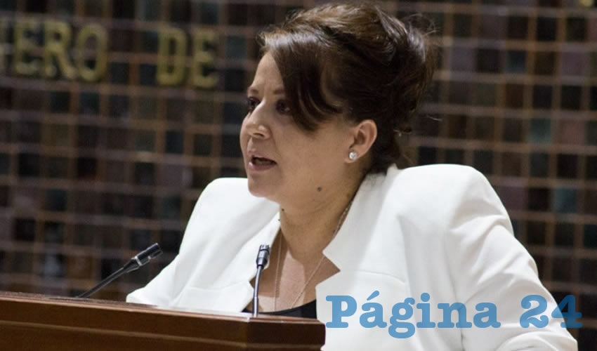 “Los órganos internos de control, en los poderes públicos y en los organismos constitucionales, resultan fundamentales para desterrar de raíz las prácticas irregulares y las malas costumbres”, explicó la diputada Morenista María Esther López, quien añadió que en otras dependencias se exige un perfil específico para dirigir estas oficinas/Foto: Francisco Tapia
