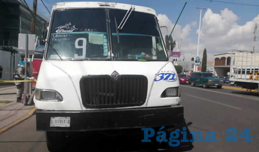 Agust&iacute;n Escobar L&oacute;pez fue atropellado por este autob&uacute;s con el n&uacute;mero econ&oacute;mico 371