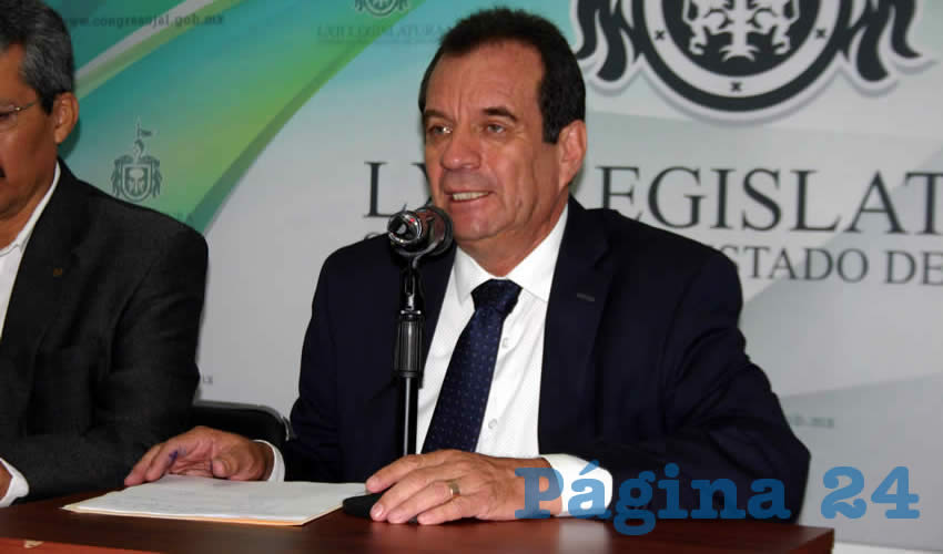 “La inteligencia artificial es un tema real que debemos tratar y conocer, para trabajar a través de leyes, con principios para beneficiar (estos temas)”, explicó Arturo Herrera Estrada, diputado por el PT/Foto: Francisco Tapia