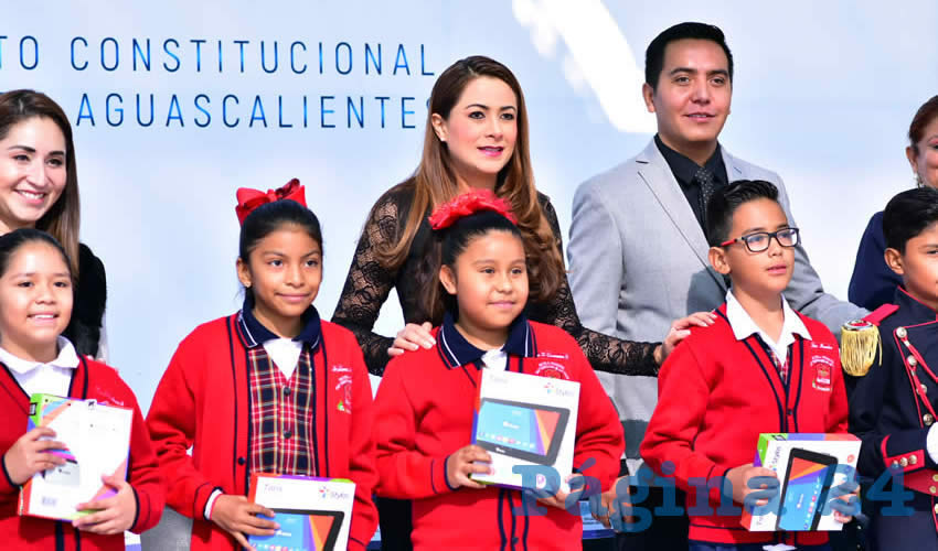 Tere Jim&eacute;nez invit&oacute; a los menores a vivir cada etapa de su vida con entusiasmo y a poner su mejor esfuerzo para cumplir todos sus sue&ntilde;os