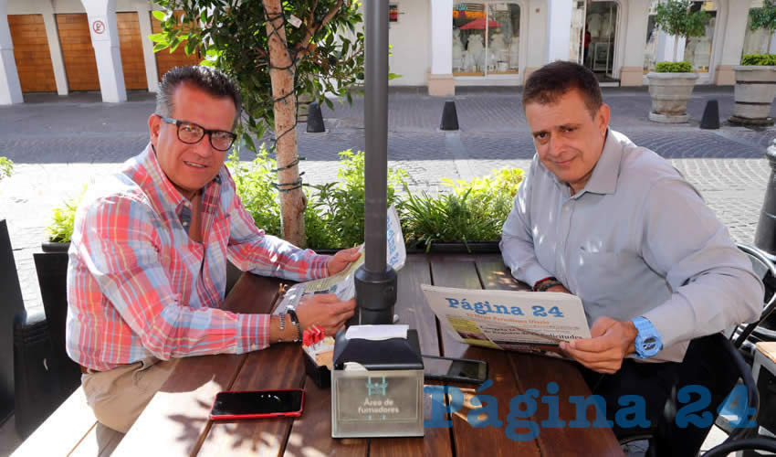 En Café del Ángel se reunieron los abogados Adrián Jiménez Velázquez y Raúl Reyes Agüero