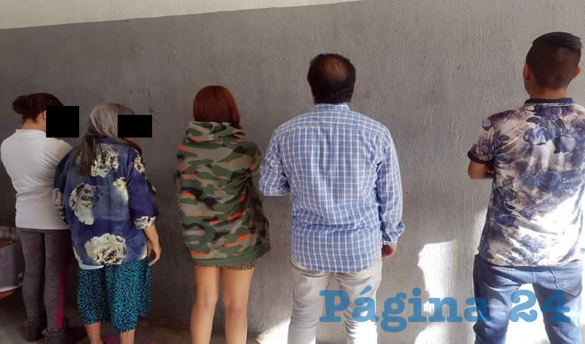 Bajo el cargo de allanamiento de morada, tres mujeres y dos hombres fueron detenidos 