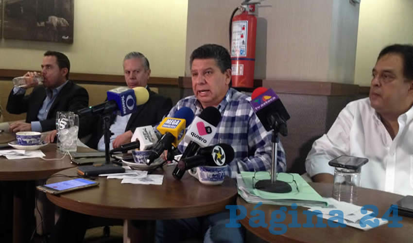 Alejandro Cárdenas Ochoa, el representante del Parlamento de Colonias, indicó que otorgaron su anuencia a Grupo Corey para que desarrolle vivienda en la zona de las Villas Panamericanas, luego de que se comprometieran al total respeto a la sustentabilidad de la zona. Ambas partes se desistieron de las demandas e hicieron el acuerdo ante el Instituto de Justicia Alternativa/Foto: Rafael Hernández Guízar