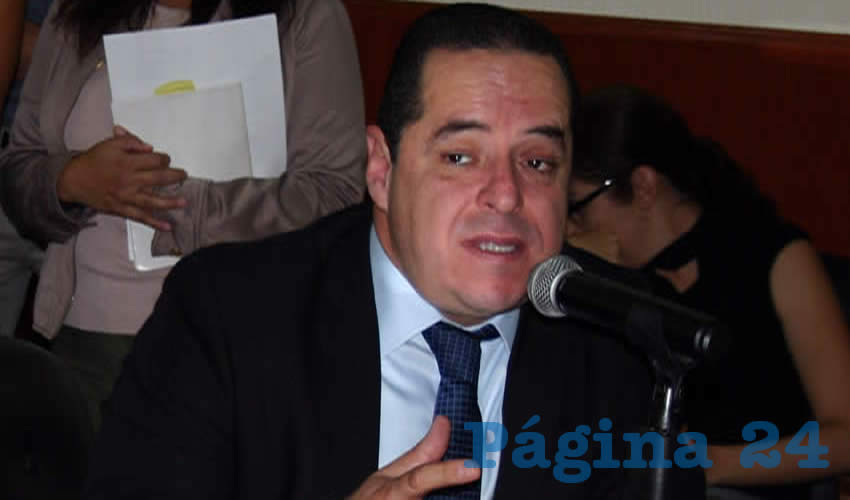 Sobre el proceso, el diputado Enrique Velázquez señaló que el Constituyente no sólo se encargará de redactar la Constitución, sino de modificar todos los códigos, para actualizarlos, lo cual representará debates/Foto: Francisco Tapia 