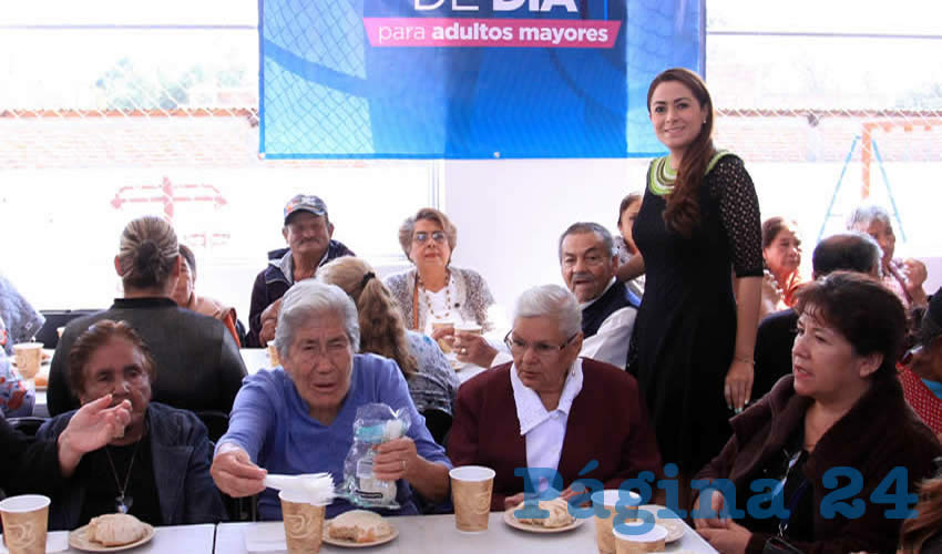 El servicio de comedor comunitario est&aacute; abierto a la toda la poblaci&oacute;n de escasos recursos y solamente se pide una cuota de recuperaci&oacute;n simb&oacute;lica