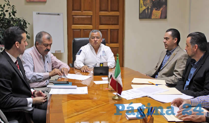 Reunión del secretario general de Gobierno, Enrique Morán Faz, encabezó una reunión de trabajo con integrantes de la Unión Ganadera Regional