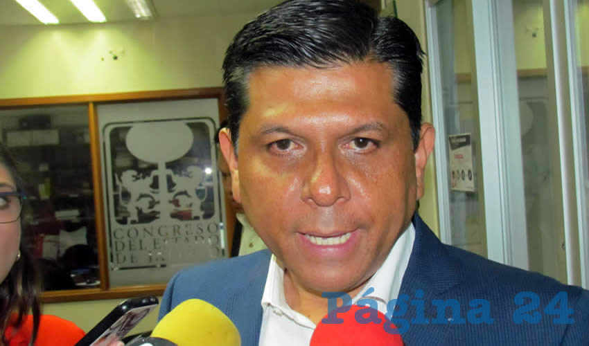 Según el panista Gustavo Macías, “los ciudadanos no percibimos eso, seguimos teniendo miedo y eso lo podemos constatar todos los días”; por esto se requiere que se perciba que hay menos inseguridad, “menos violencia, menos robos…“ 