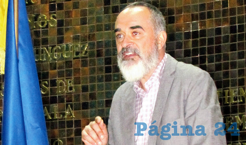 Una sorpresa “poco grata” causó a diputados el hecho de que Enrique Alfaro vetara la ley de amnistía, pues se retrasa el proceso para que al menos siete mujeres se beneficien de esta normativa; más sorpresa aún, porque al parecer el gobernador ni siquiera avisó a sus alfiles, como Salvador Caro (en la imagen) que haría tales observaciones/Foto: Francisco Tapia