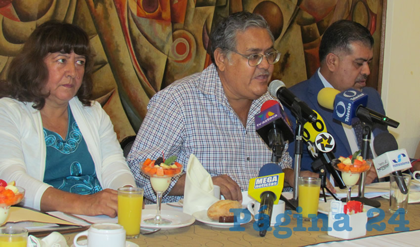 Nicolás Vega Pedroza, representante del ejido El Zapote, acusó que la ratificación en juzgados para el pago de sus tierras se ha demorado a propósito, con lo que la SCT y el GAP se han hecho de la vista gorda con el dinero. Por esto, se manifestarán de nueva cuenta/Foto: Francisco Tapia 