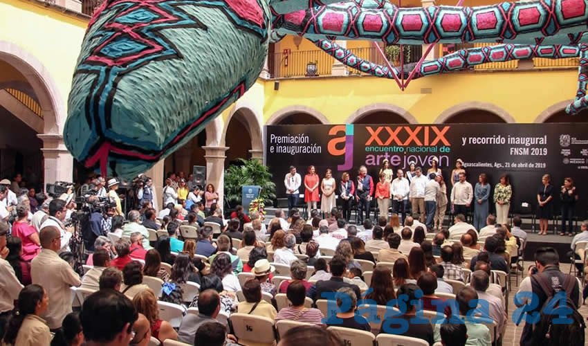 Los artistas no podrán presentar obras que hayan participado en concursos anteriores, o comprometidas para otros eventos