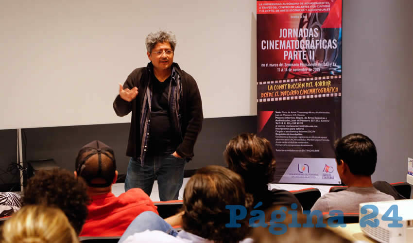 Se tuvieron dos invitados especiales, quienes desarrollaron los conversatorios y los talleres, ambos con obra actual y que responde al contexto social de México