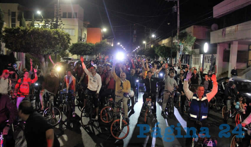 Se hace un llamado a los participantes para portar su mejor disfraz de revolucionario o adelita, ya que habr&aacute; un premio al atuendo m&aacute;s creativo