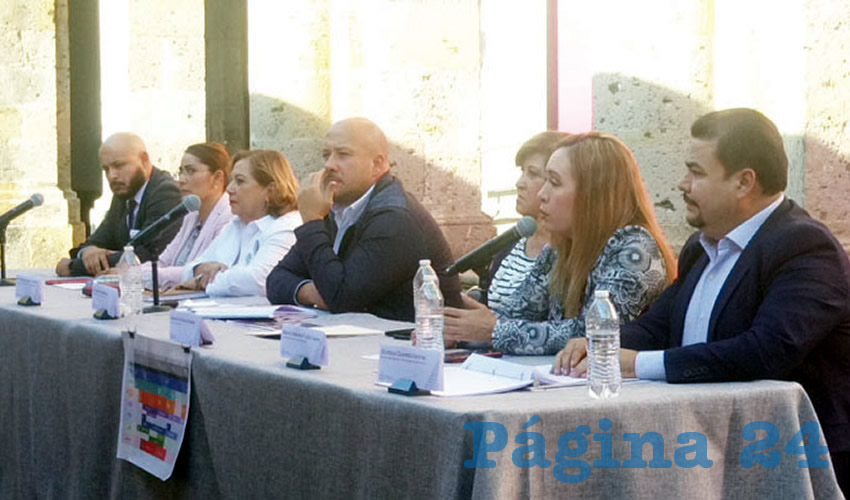 La plataforma que fue desarrollada por el Instituto Jalisciense de Ciencias Forenses, y presumida por el gobernador Enrique Alfaro, describe las características físicas y cómo iba vestida la víctima, señas particulares y si tiene o no algún tatuaje, cicatrices, o algo que ayude a la identificación/Foto: Archivo Página 24