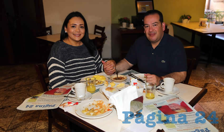 En el restaurante La Rueda del Hotel Quality Inn almorzaron Verónica González Miranda y Óscar Llerena Constandse, quienes nos visitan de Ciudad Juárez