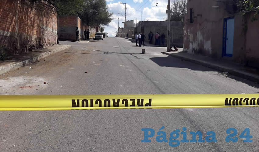 Tres sicarios intentaron asesinar a un narquillo en la calle Santa Gabriela, casi esquina con la avenida Poliducto