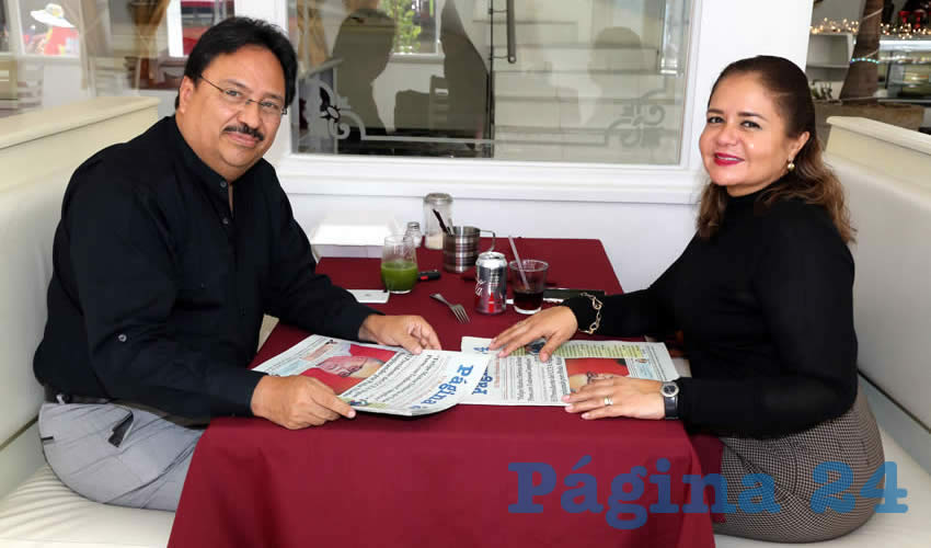 En el restaurante Campo Amor desayunaron Fernando Alférez Barbosa, secretario de Organización de Morena; y Angélica Ramos Aguilera, empresaria