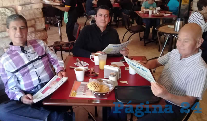 En el restaurante Las Antorchas desayunaron Alfonso Alonso, Alejandro León y Alejandro Valadez